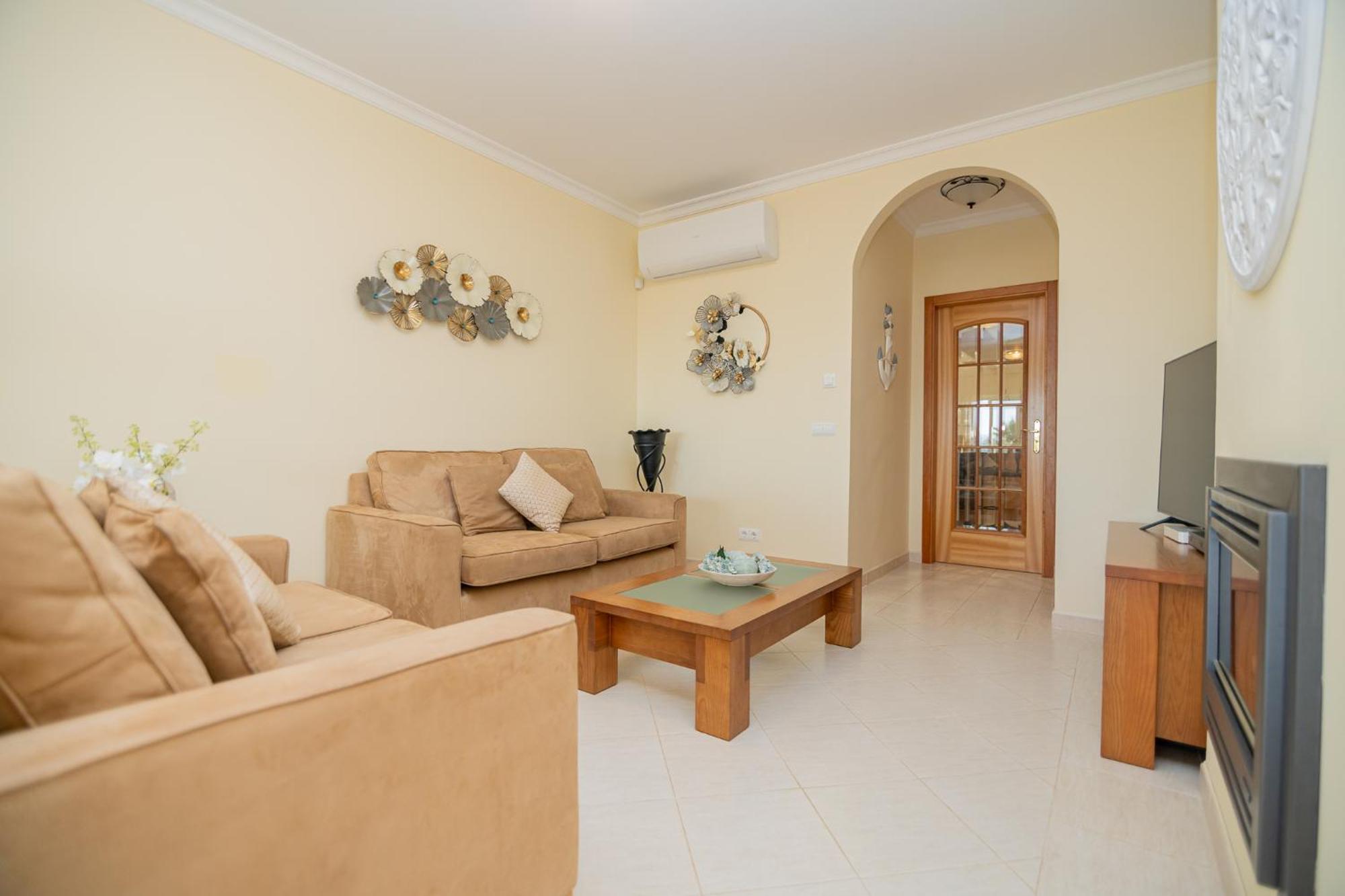 Quinta Da Boa Nova - Cheerful And Spacious 2-Bedroom Duplex เอสโตเบอร์ ภายนอก รูปภาพ